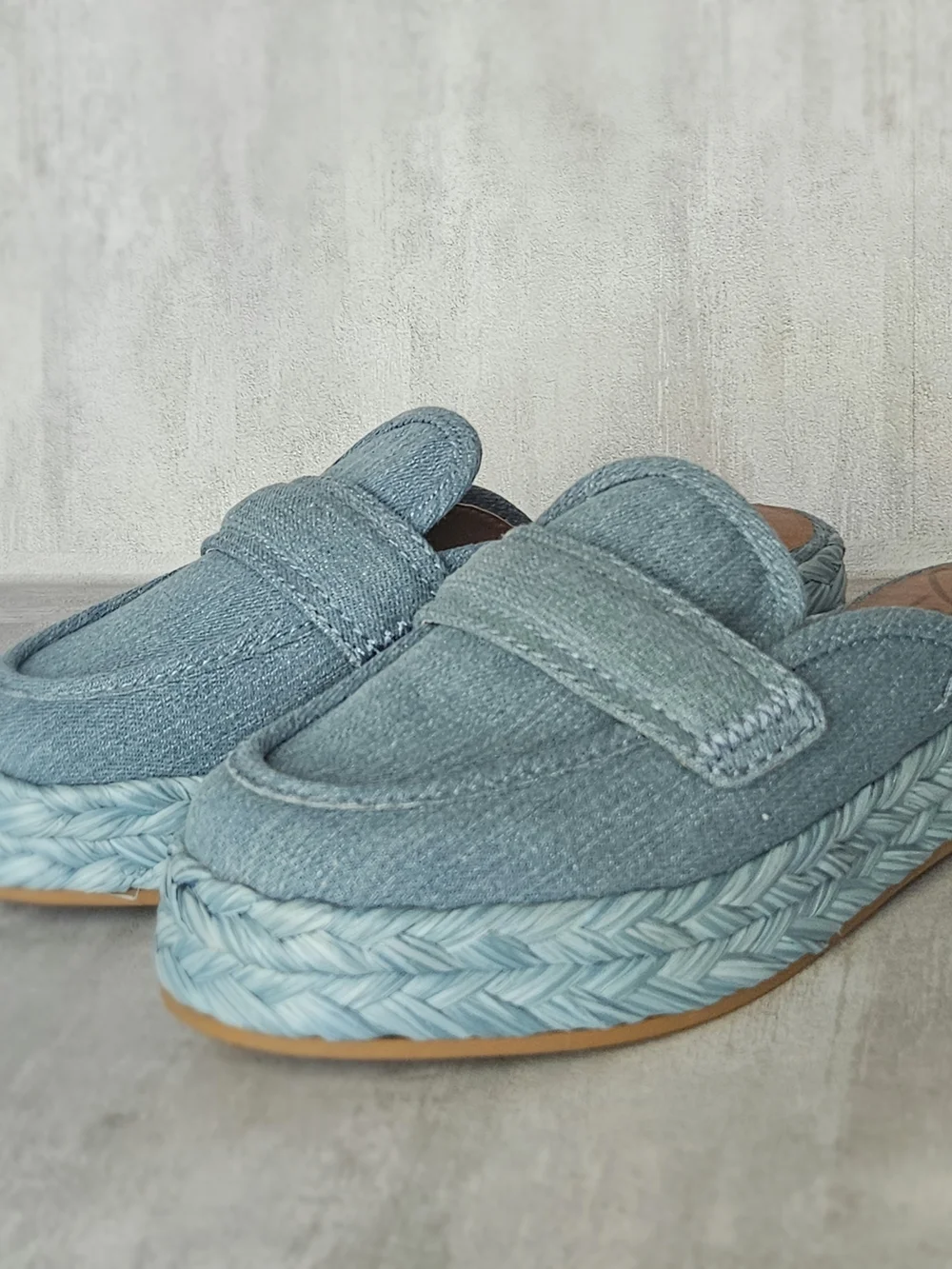 Zodiac Women's Gizelle Blue Denim Platform Espadrille Mules Slides Size 7